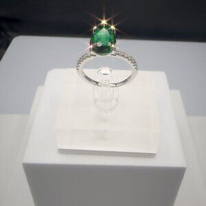 Sterling Silver Ring With Pear-Cut Green Gemstone & Pave Accent Stones Size 6